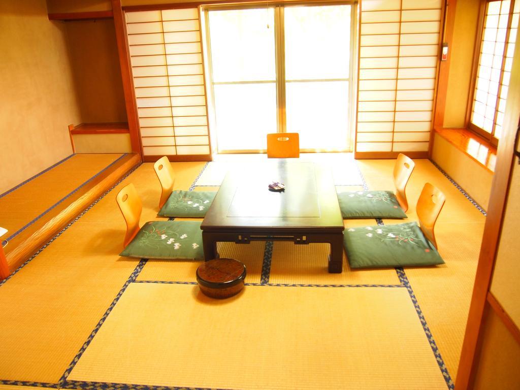 Hotel Ukai Fuefuki Номер фото